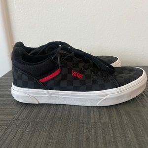 Vans shoes size 3. Great condition!!